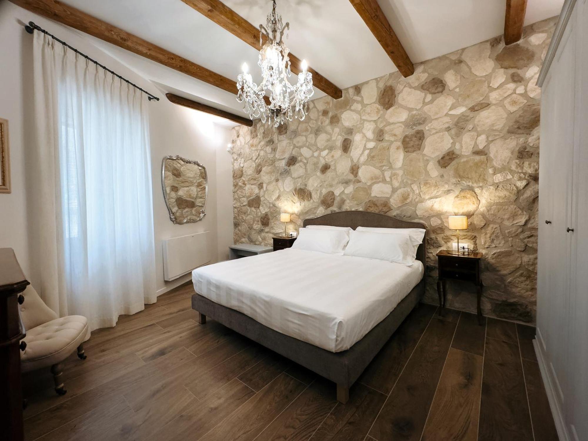 Dimora Lombardi Hotel มาเตรา ภายนอก รูปภาพ